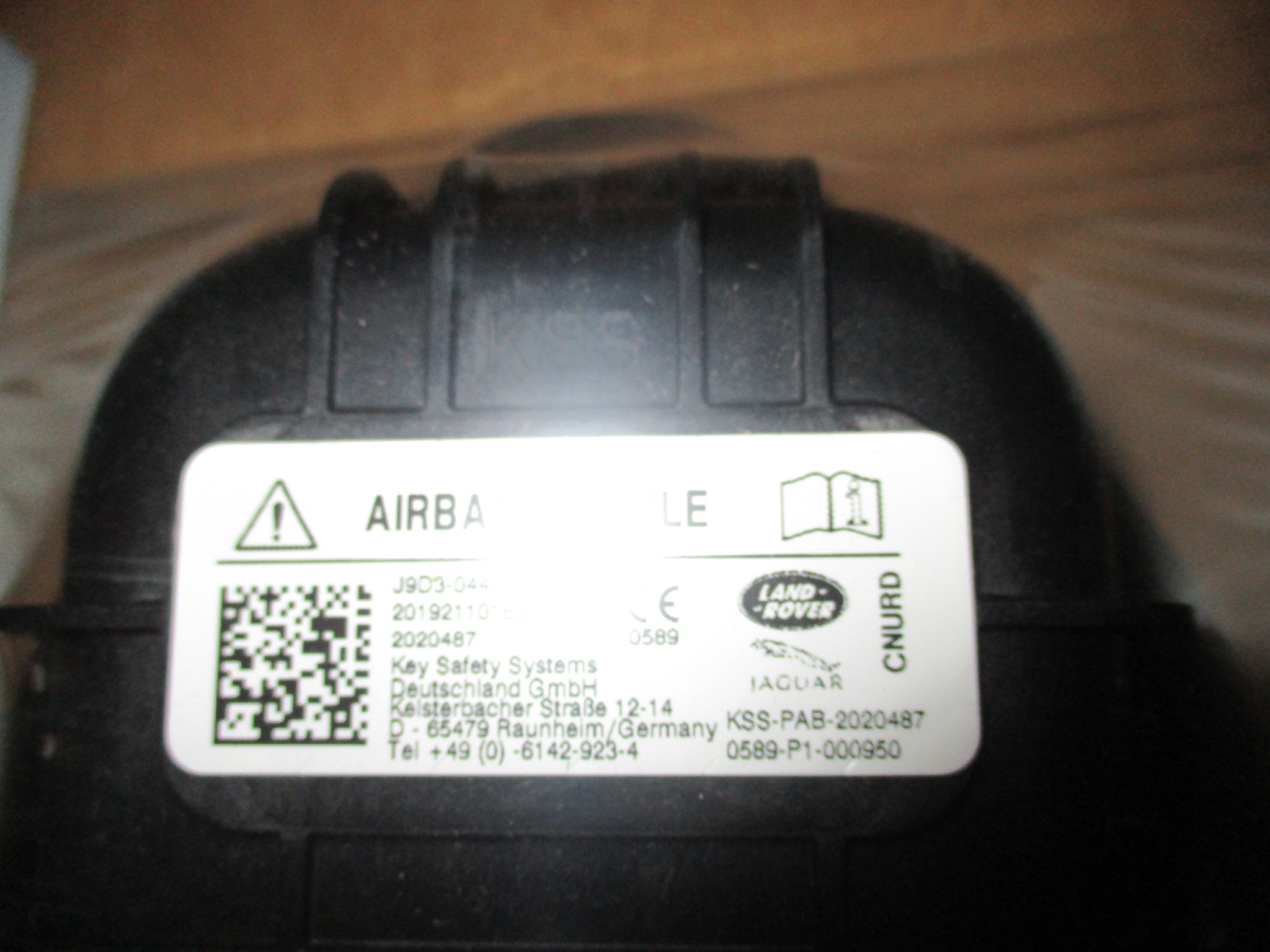 T4K9056  Passenger airbag module