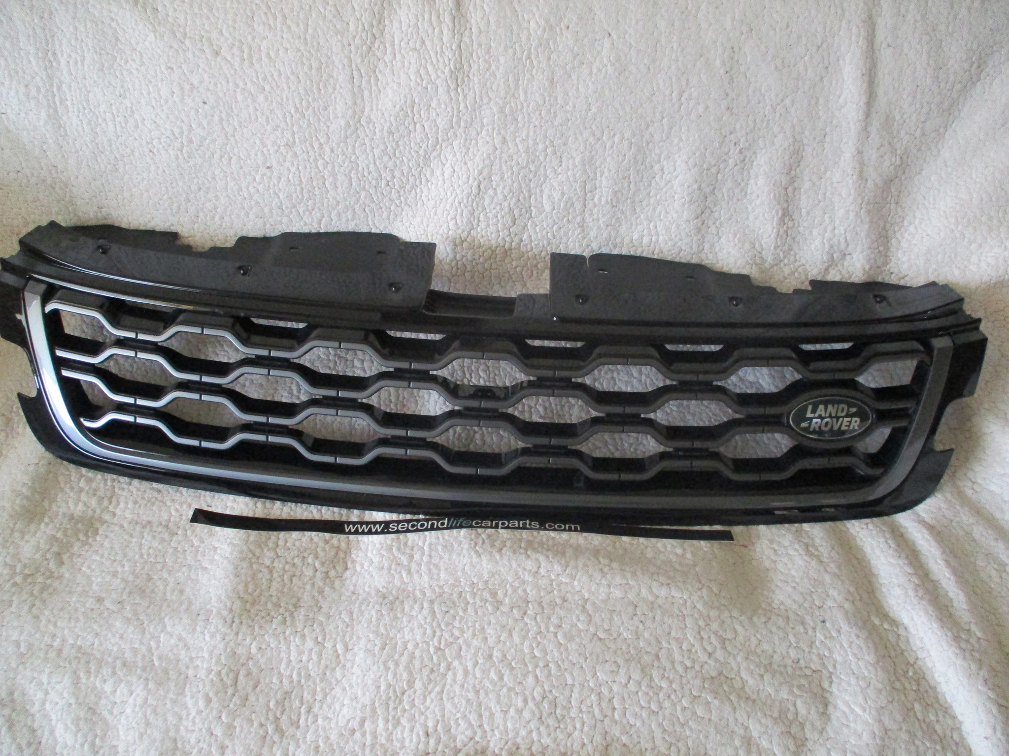 LR134490 Range Rover Evoque L551 Front Grille Dark Atlas