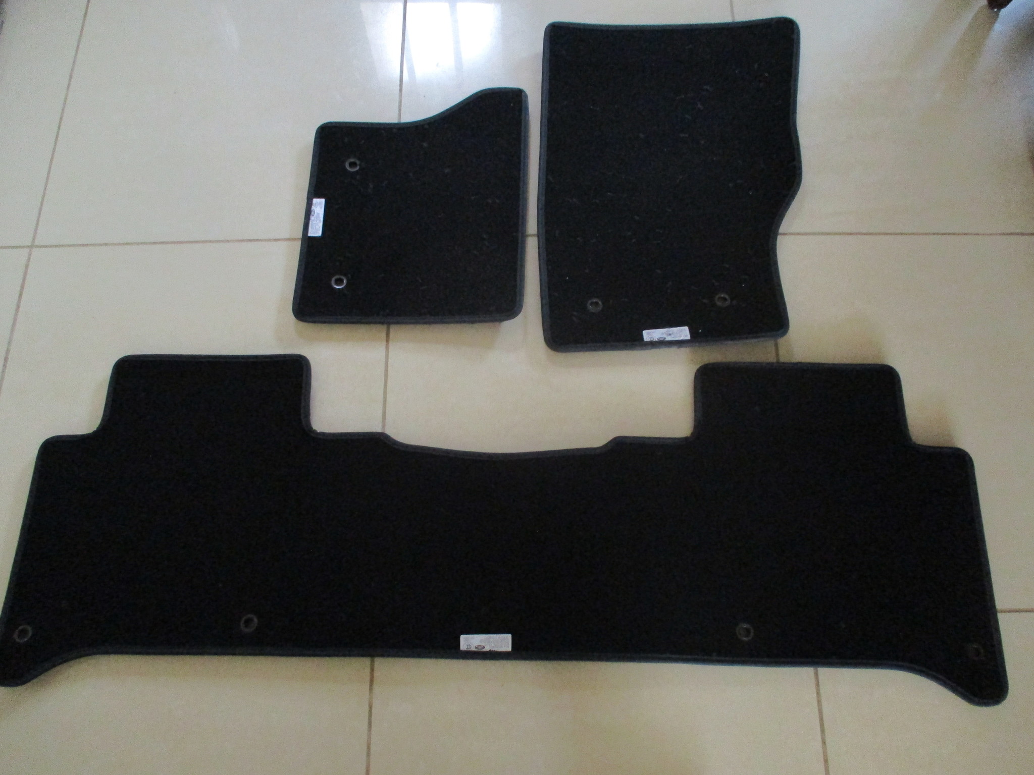 LR041635 - Range Rover Sport L494 Premium Carpet Set