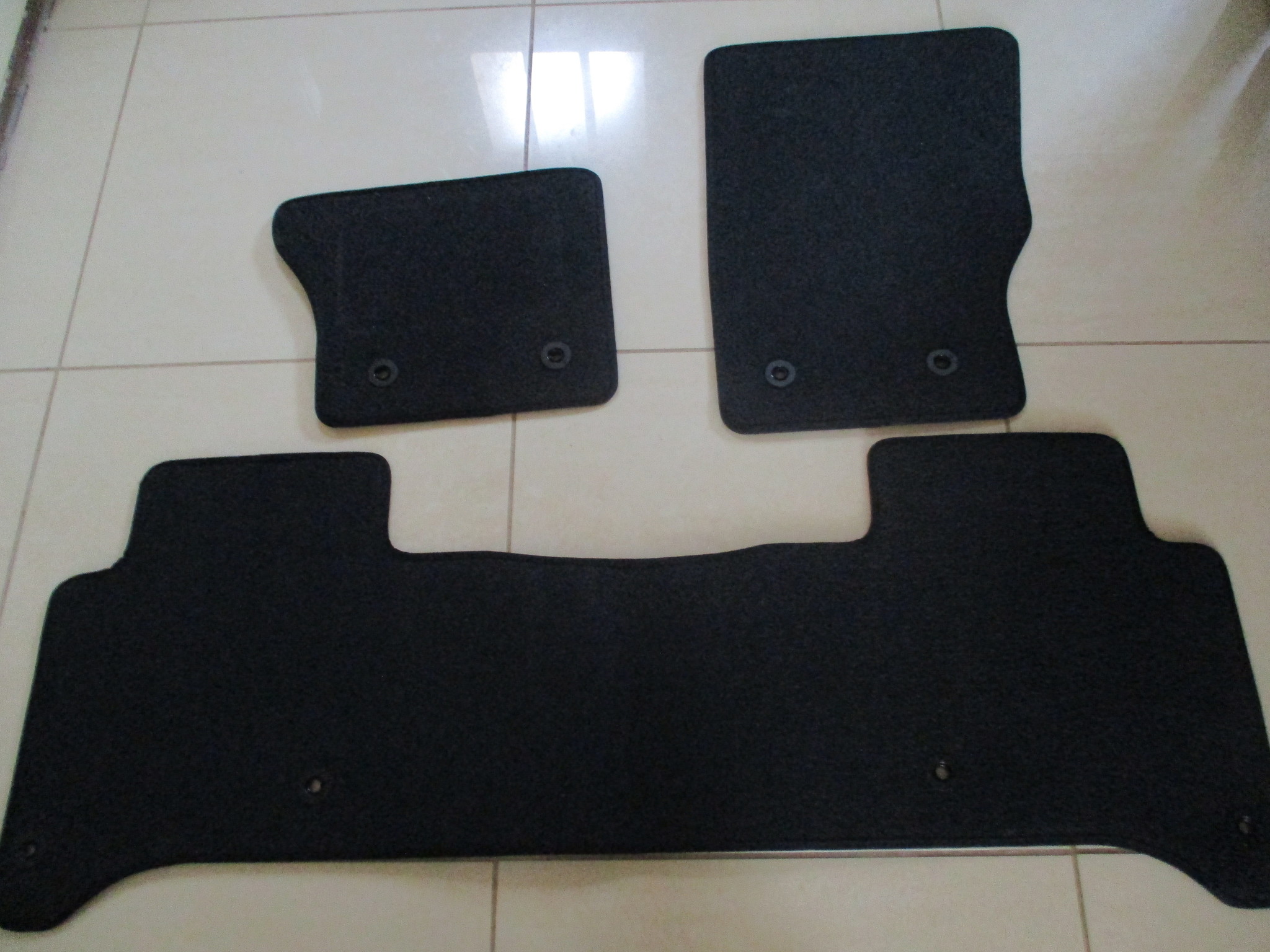 LR041635 - Range Rover Sport L494 Premium Carpet Set