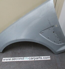 C2Z16959  FRONT Wing LH