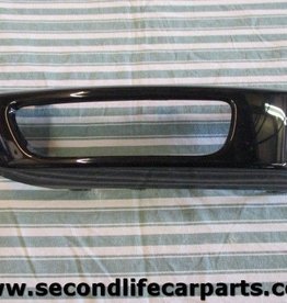 LR045225 - Black Gloss Fog Lamp Bezel