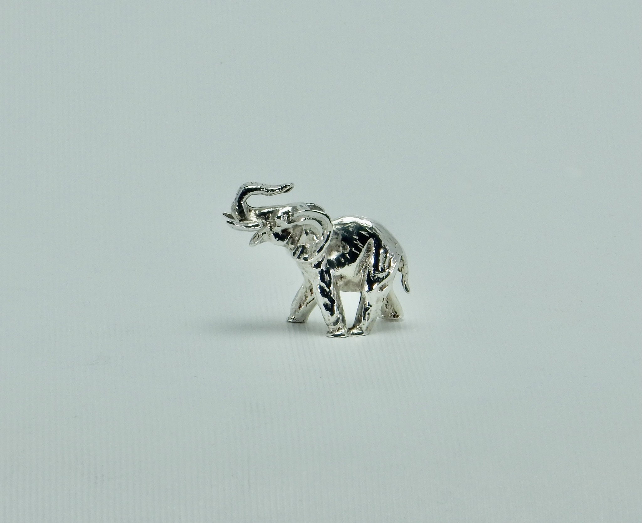 Miniatuur van een olifant in 925 zilver, 38 mm