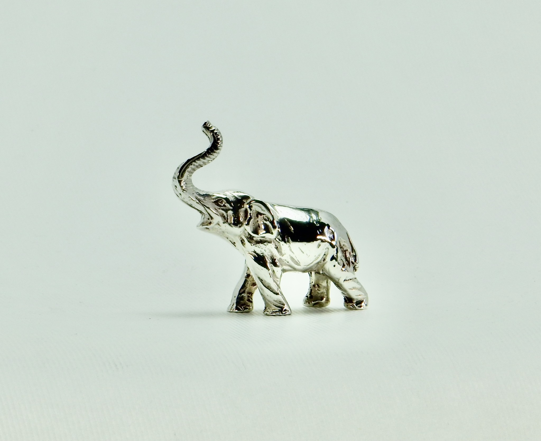 Miniatuur van een olifant in 925 zilver, 45 mm