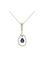 Private Label CvdK Private label CvdK collier in 14 krt. witgoud met saffier en witte diamanten