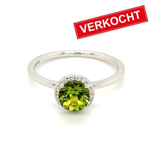 Private Label CvdK Private Label CvdK ring in 14 krt. witgoud met peridot en diamanten