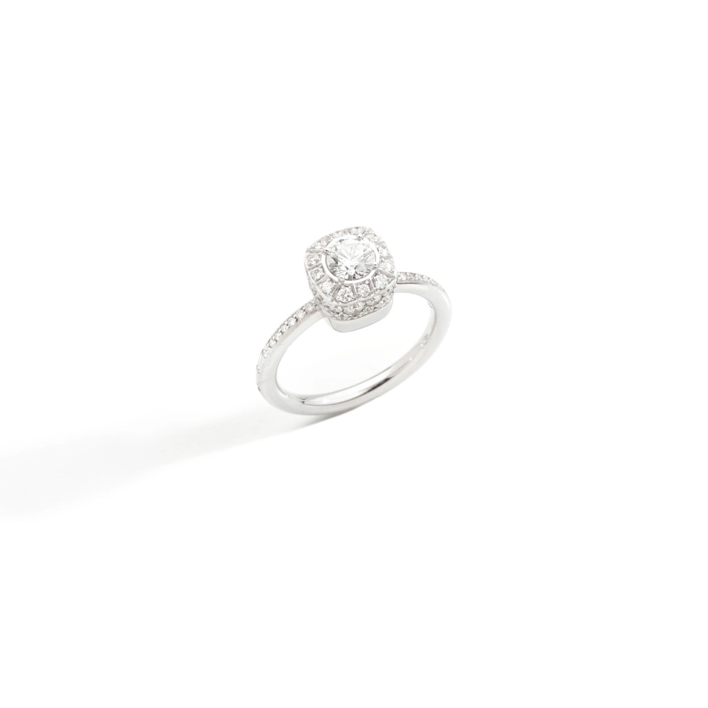 Pomellato Pomellato Nudo Petit Solitaire ring in 18 krt. witgoud met witte diamanten