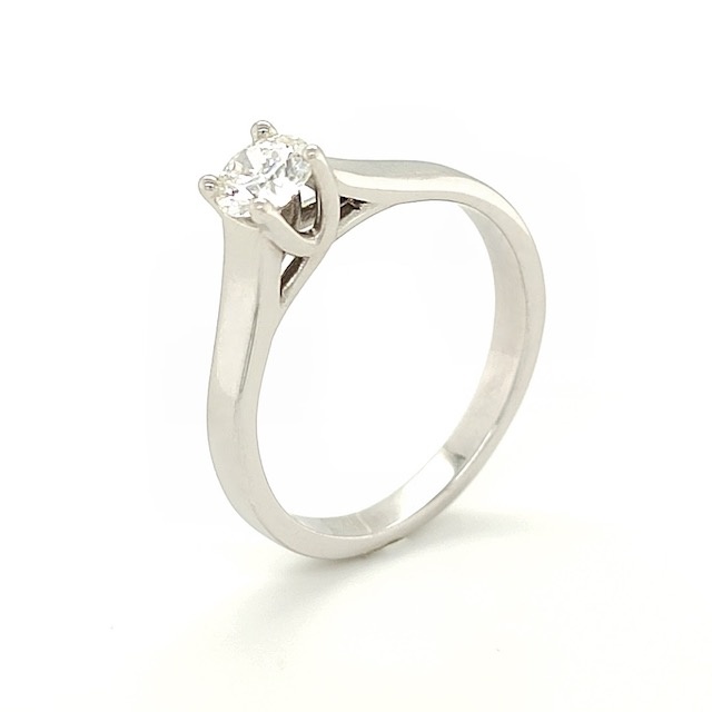 Private Label CvdK Private Label CvdK ring in 18 krt. witgoud met diamant