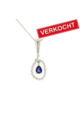Private Label CvdK Private label CvdK collier in 14 krt. witgoud met saffier en witte diamanten