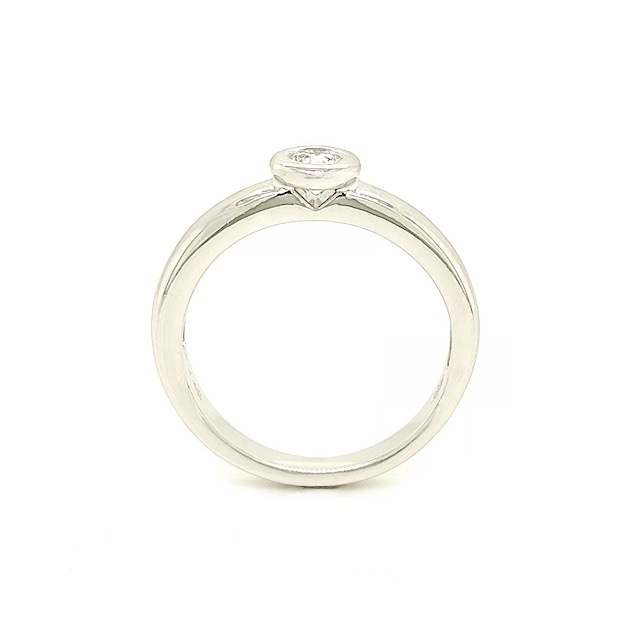 Private Label CvdK Private Label CvdK ring in 14 krt. witgoud met diamant