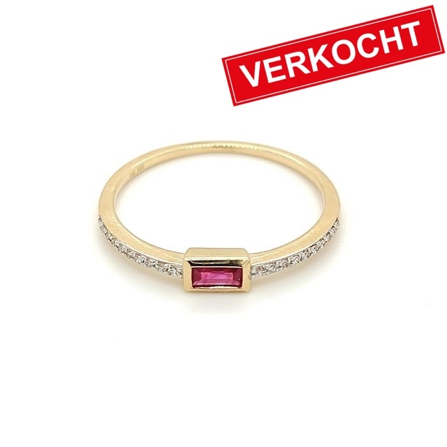 Private Label CvdK Private Label CvdK ring in 14 krt. geelgoud met robijn en diamant
