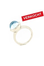 Private Label CvdK Private Label CvdK ring in 18 krt. witgoud met topaas
