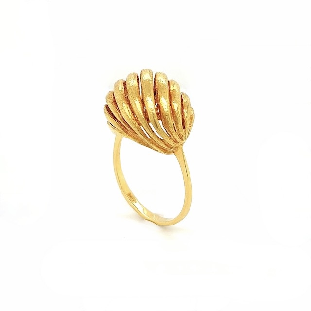 Vintage fantasie ring in 18 krt. geelgoud