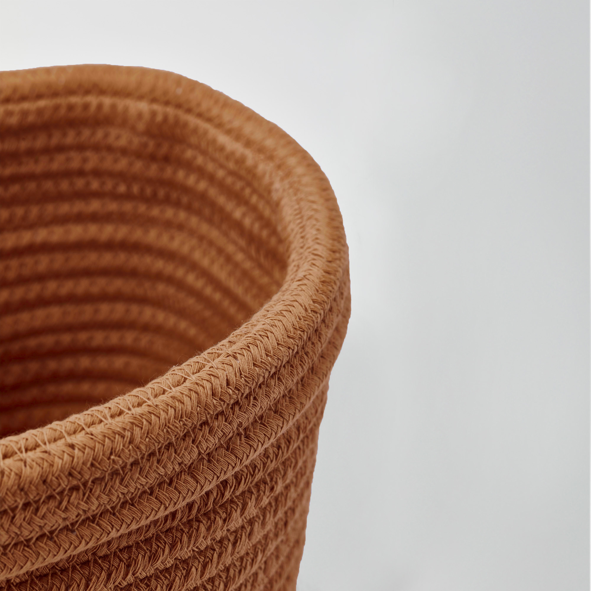 Aquanova RENA storage basket Cinnamon small