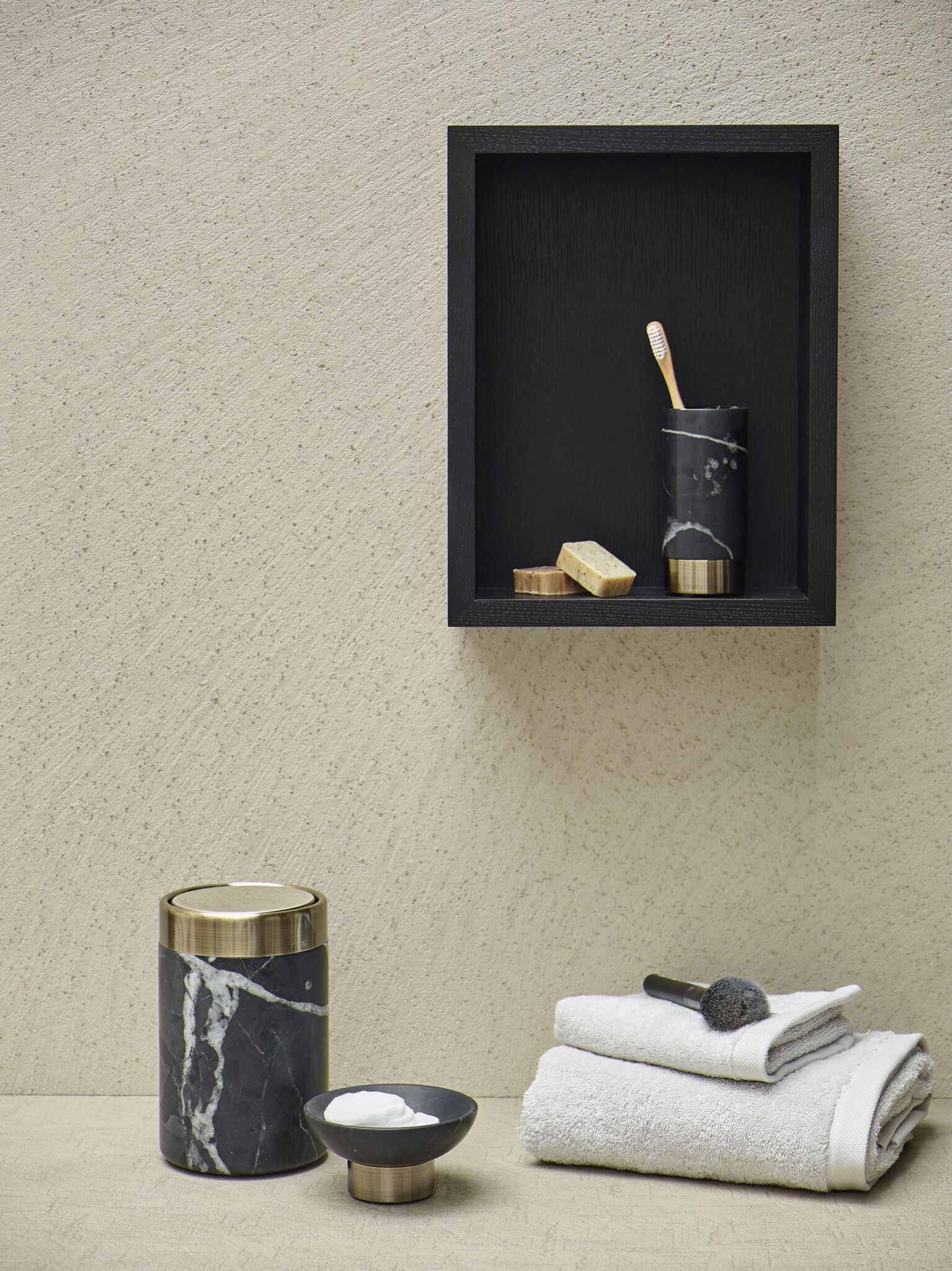 Aquanova COLE wandplank kubus Black