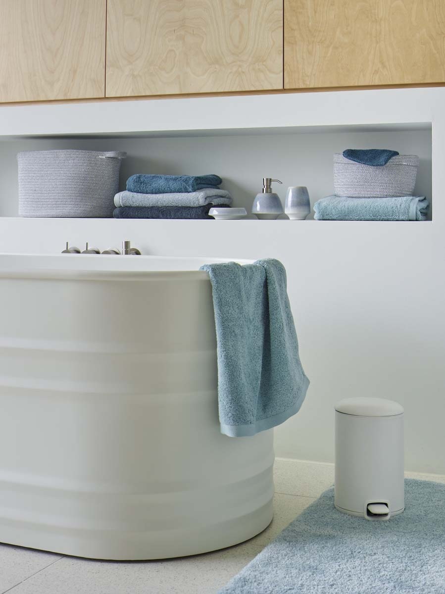 Storage basket RENA medium - color Ice (light blue)