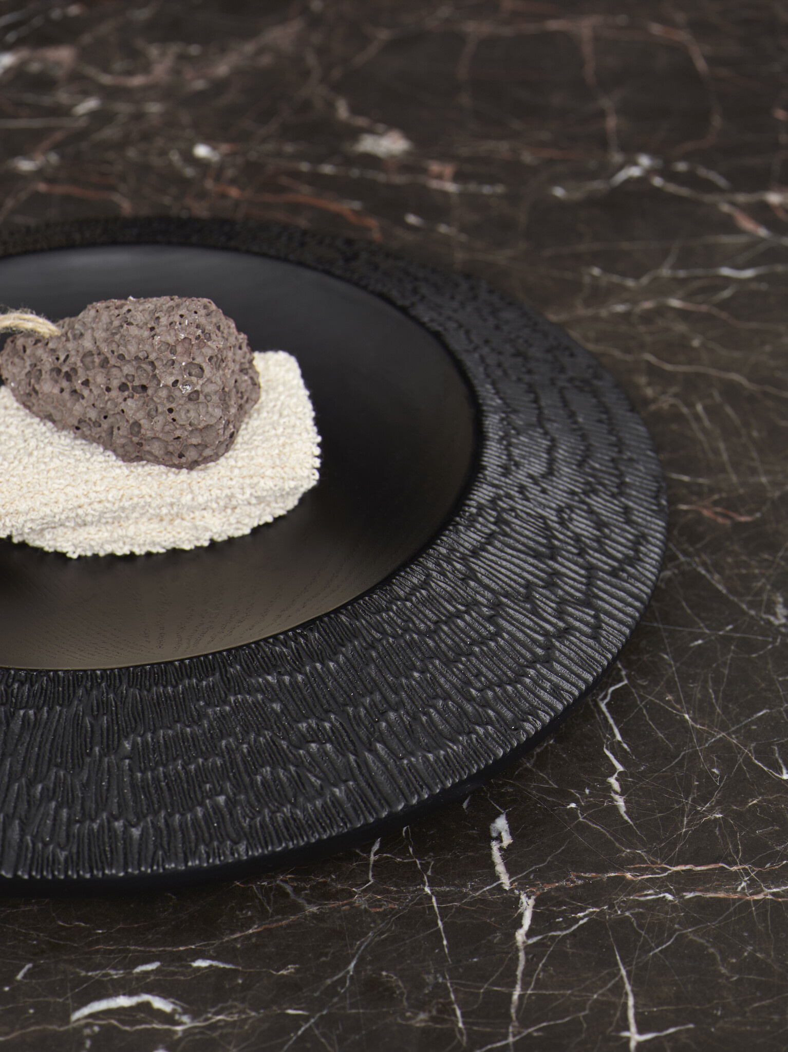Tray / Dish BRYN color Black (black) height 5 cm