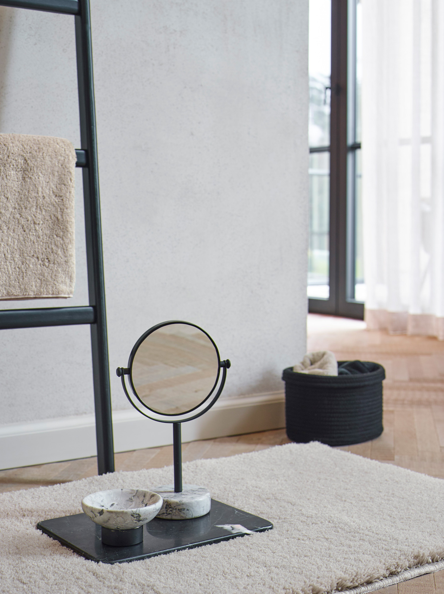 Aquanova RENA opbergmand Midnight Black small