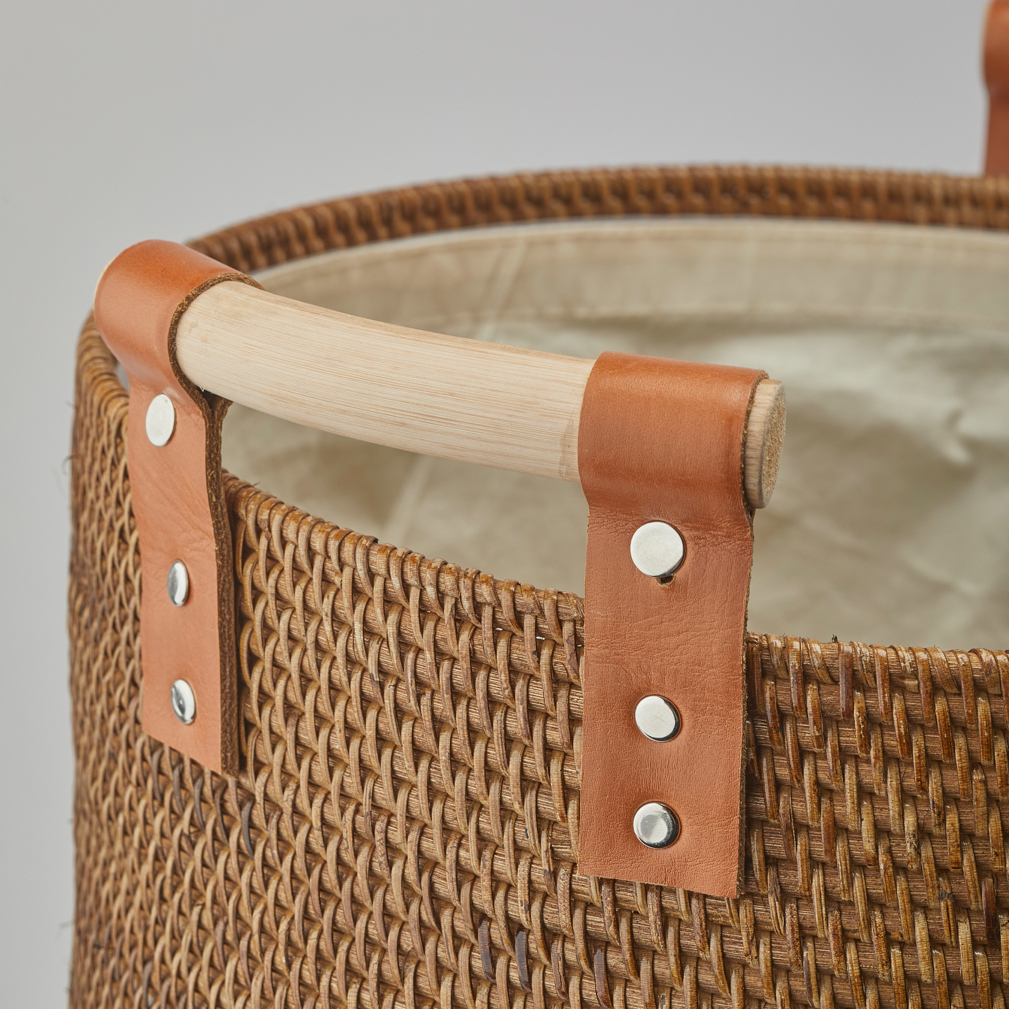 Aquanova CINO Ginger laundry basket