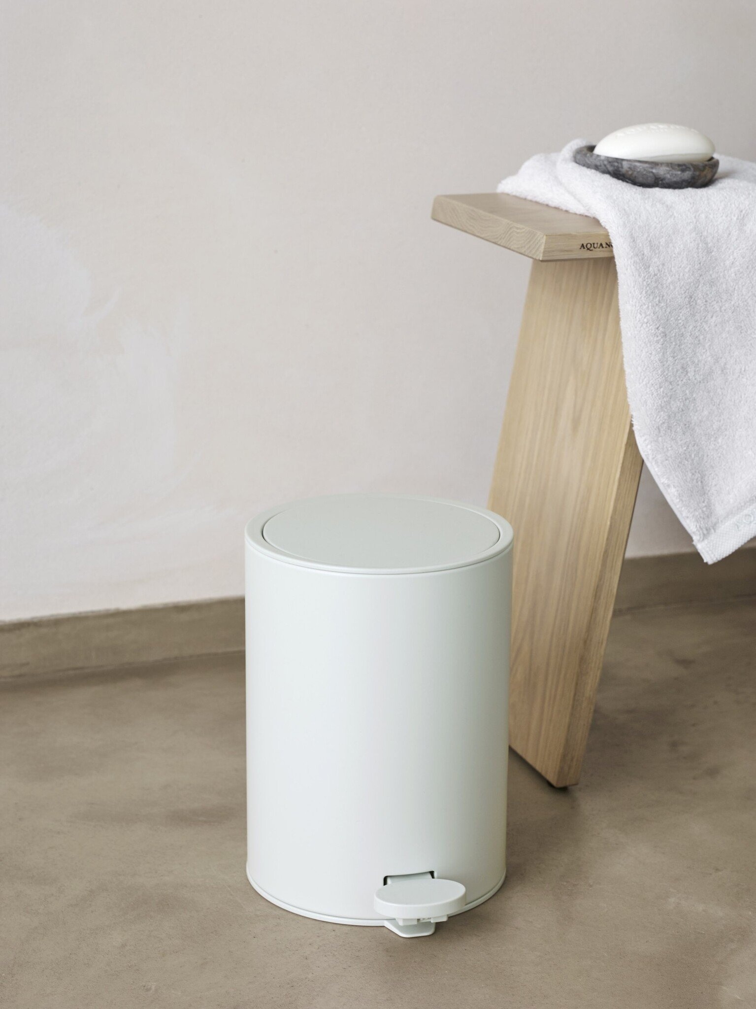 Aquanova RAF pedal bin Cloud
