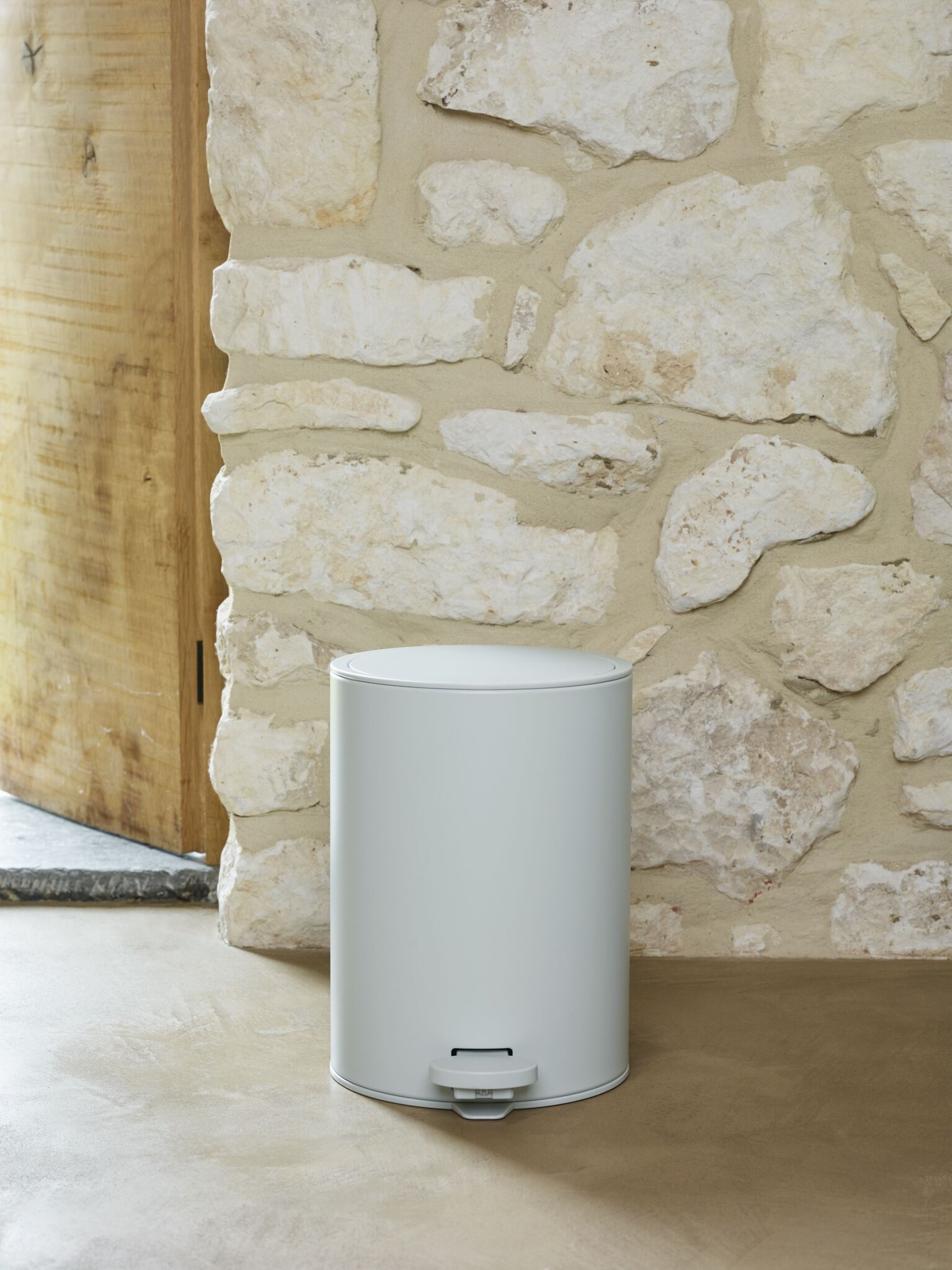 Aquanova RAF Cloud pedal bin