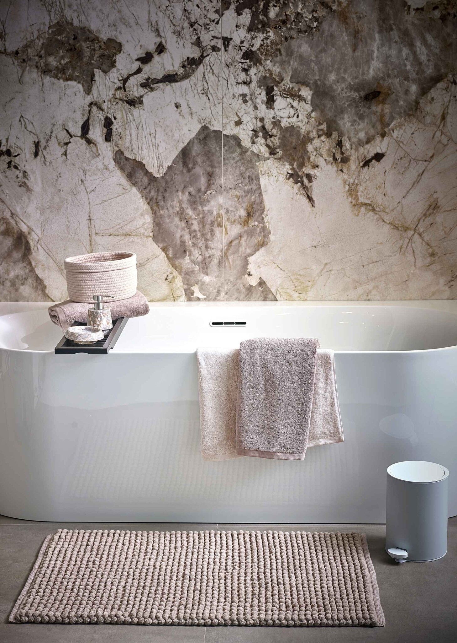 Aquanova LONDON bath textiles Nude-184