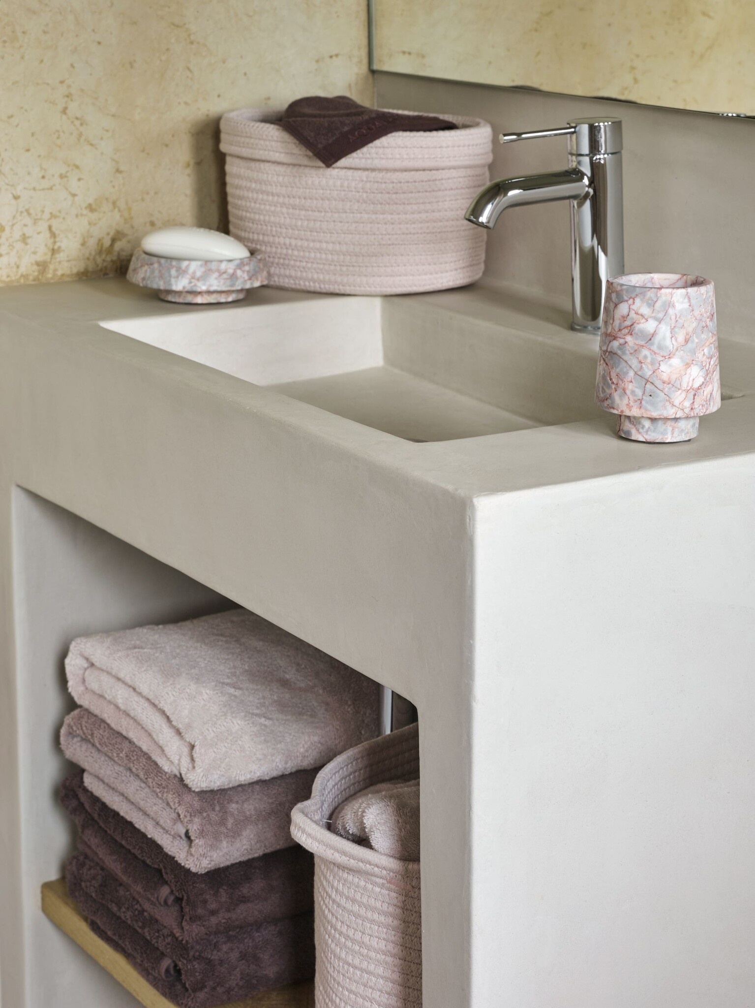 Aquanova LONDON bath textiles Nude-184