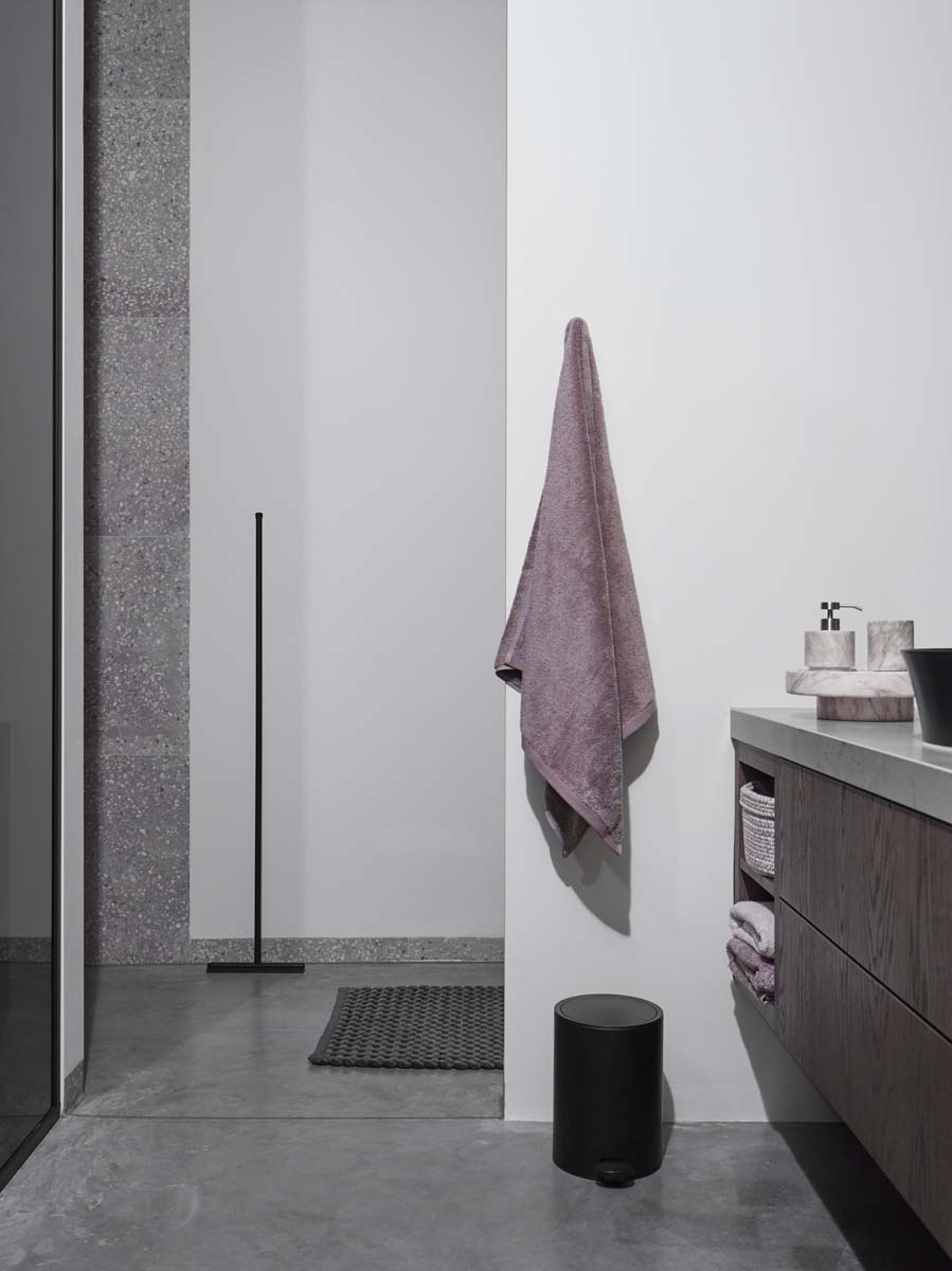 Aquanova RAF pedal bin Black