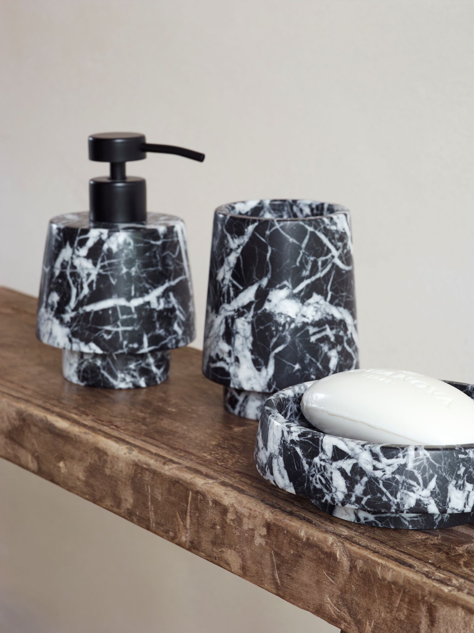 Aquanova ORION toilet brush Black