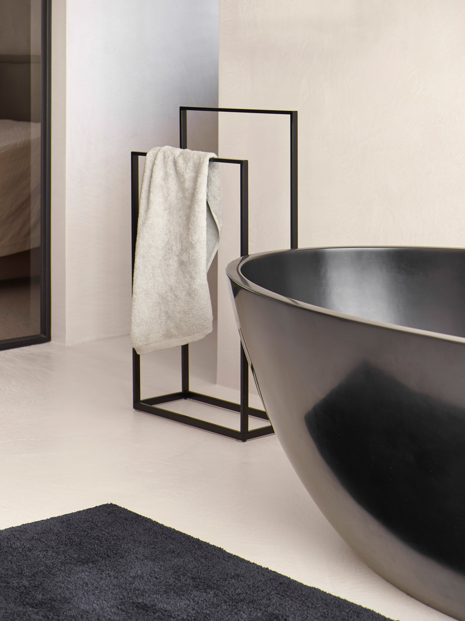 Aquanova MAURO bath mat Graphite