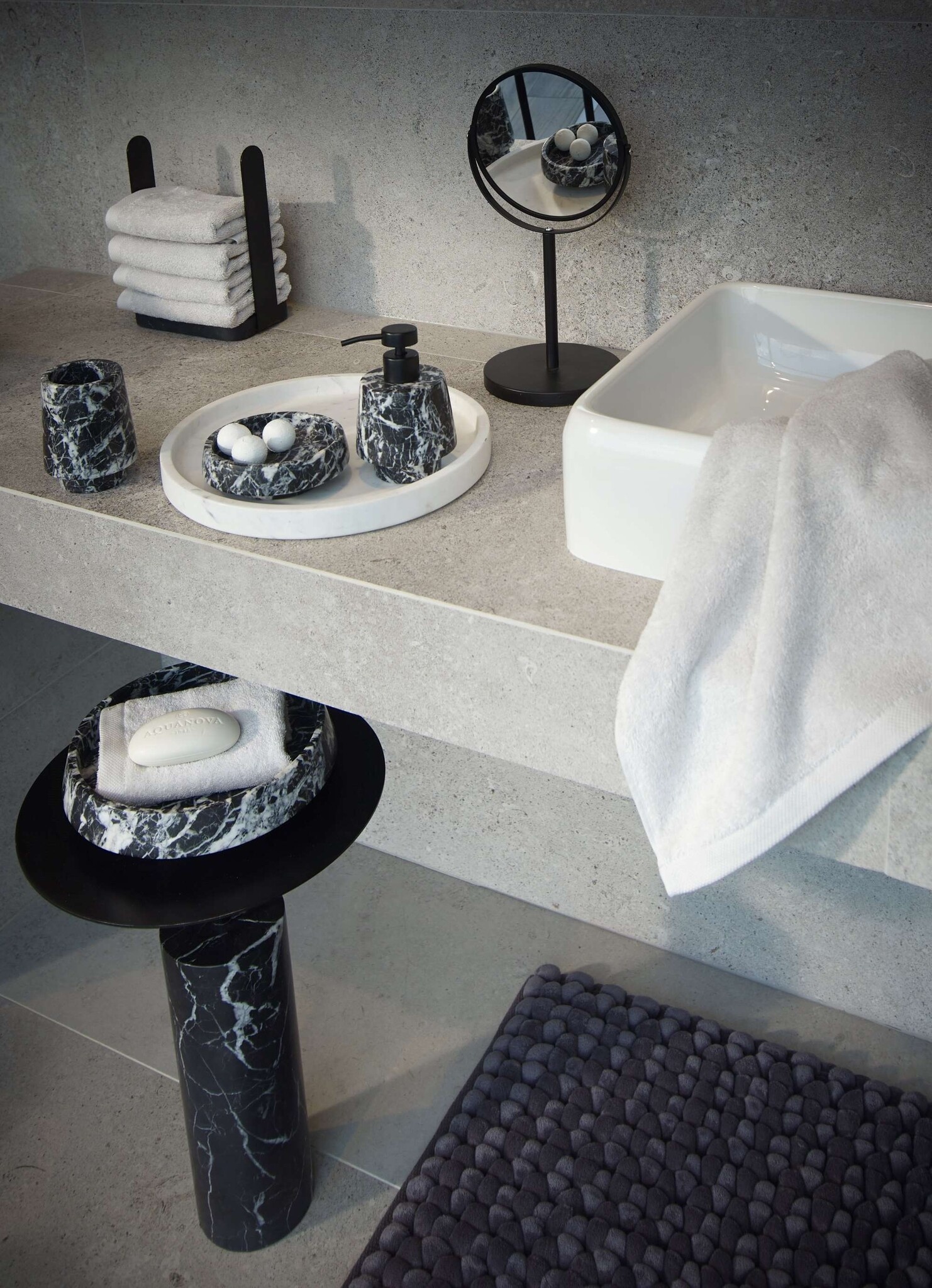 Aquanova NOMAD Bath Mat Slate