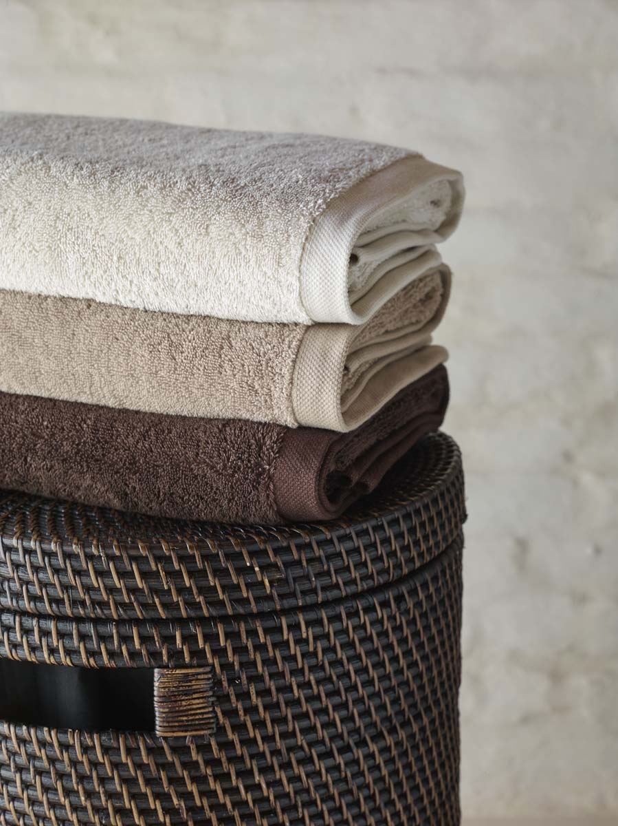 Aquanova LONDON bathroom textiles Almond