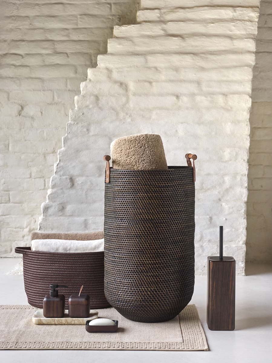 Aquanova CINO laundry basket Pecan