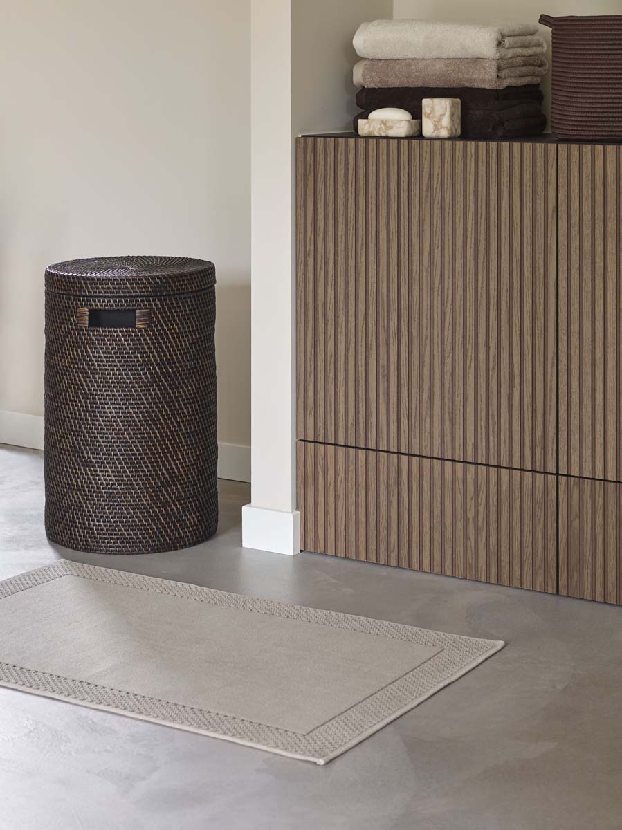 Aquanova CINO laundry basket with lid Pecan