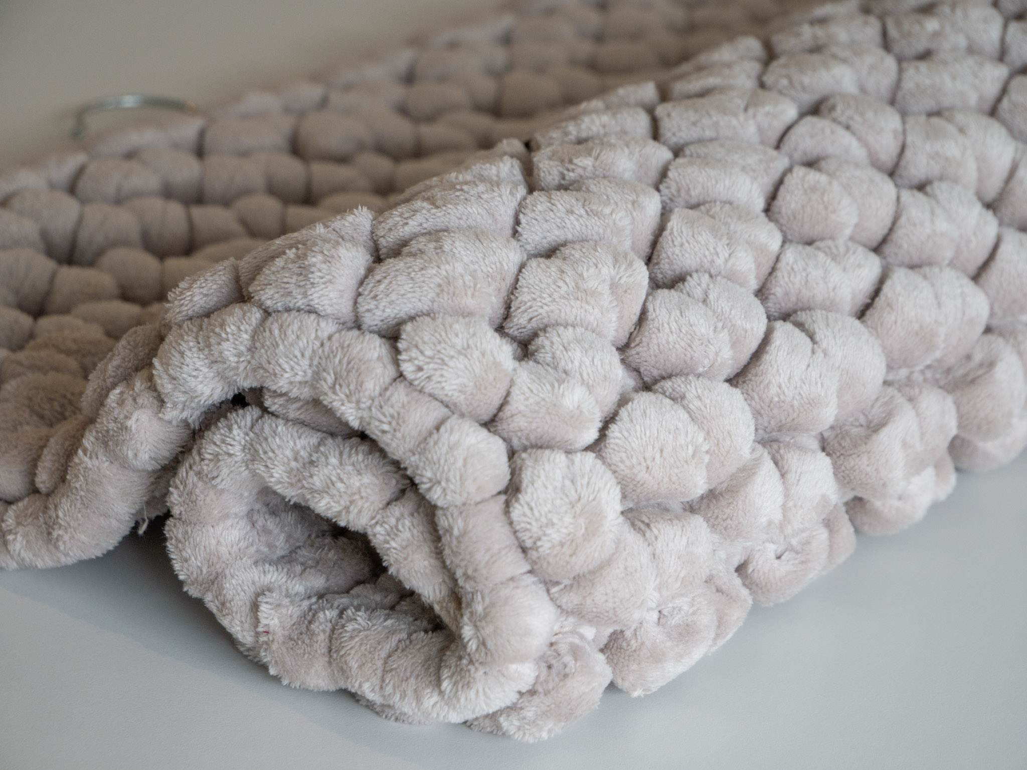 Aquanova ONYX bath mat Greige