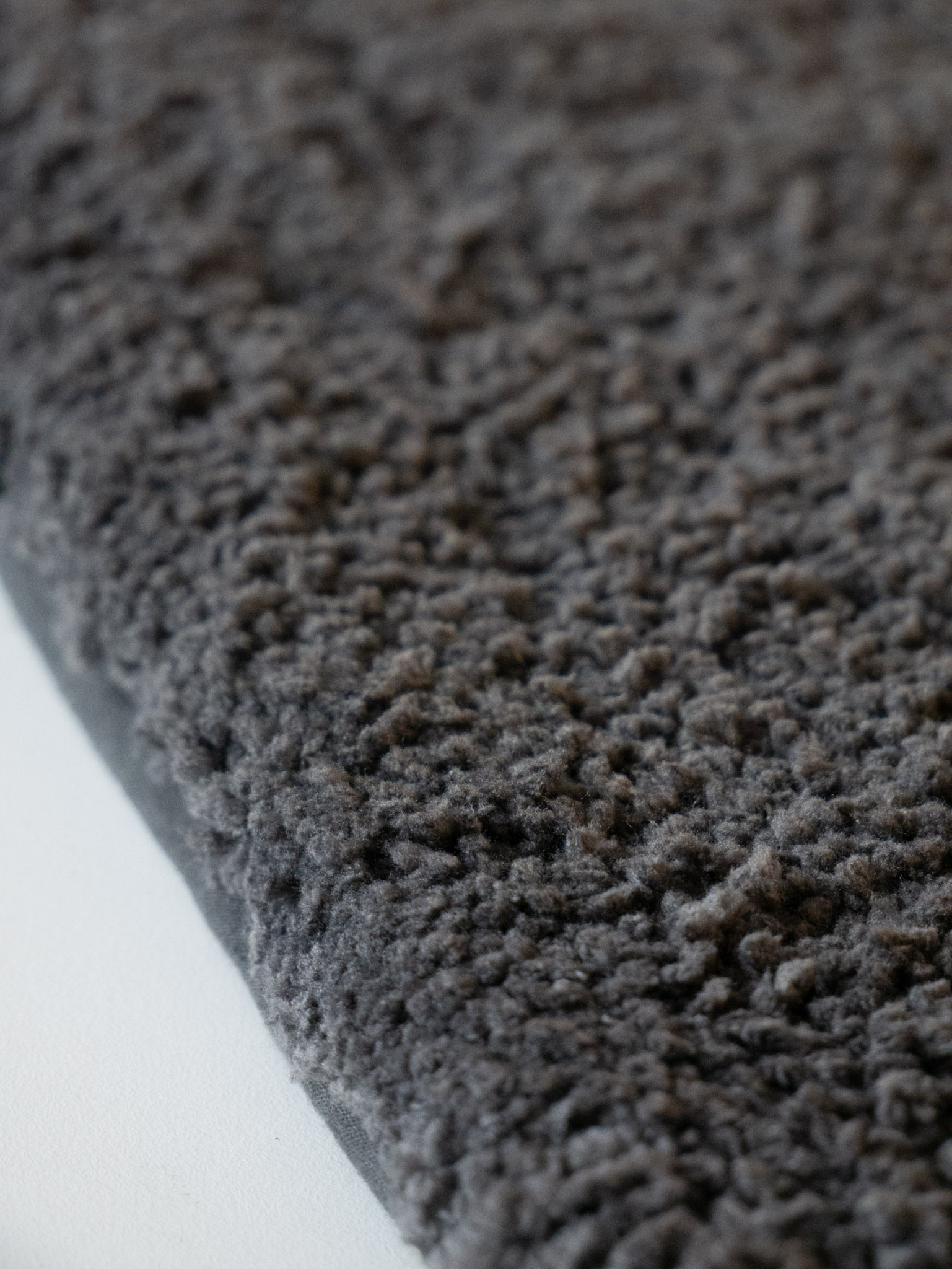 Aquanova ATLAS bath mat Caviar