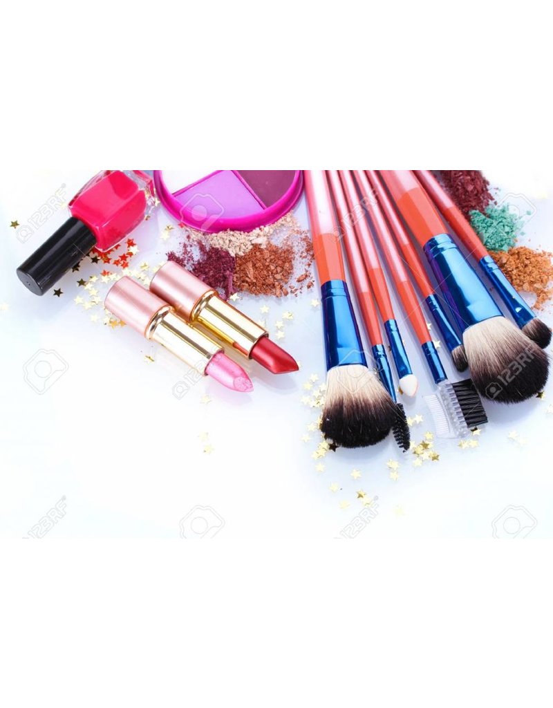 Multiple items makeup set