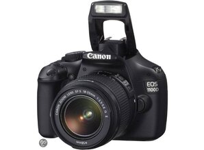 Canon EOS 1100D + 18-55mm II IS