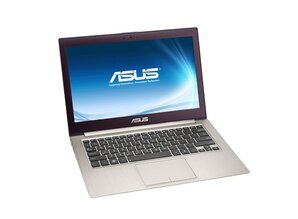 Asus                             UX32VD-R3001H-BE (Intel Core i5-3317U, 4 GB DDR3, 500 GB, 24 GB SSD, 13,3" HD, Geforce GT620M 1 GB, WLAN N, webcam, draagtas, Windows 8)