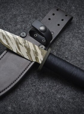 Gear Convoy - Sam Wilson Custom Knives  Safe System I - Tigerstripe Jungle Finish/Black Cord