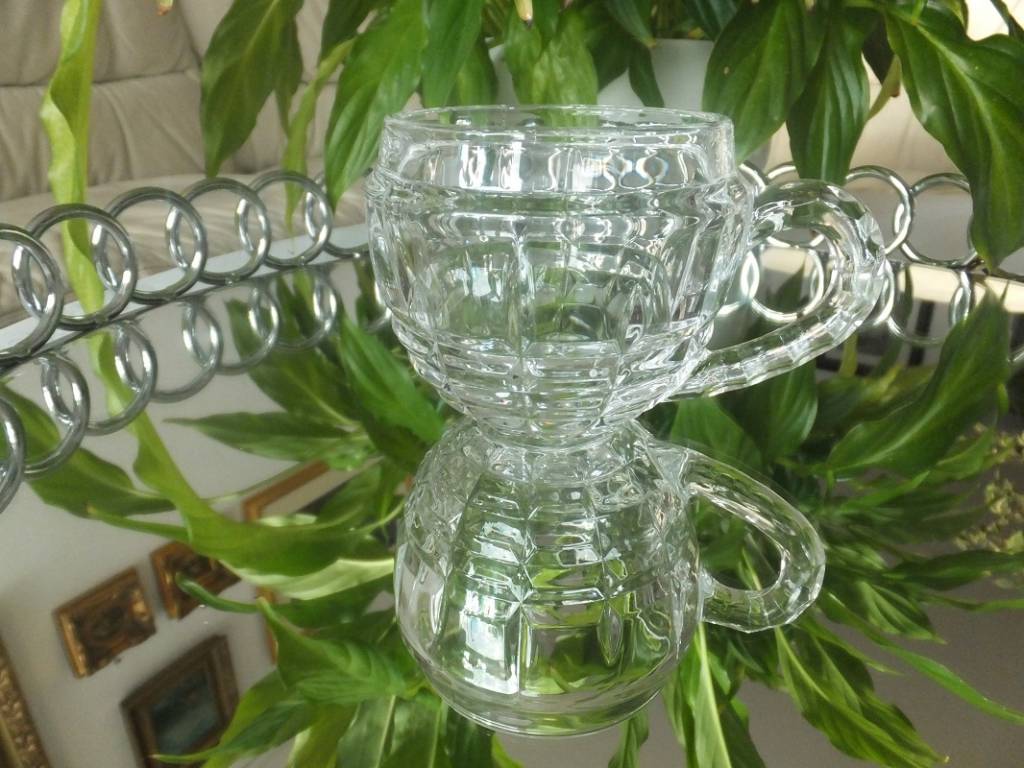 IRENA -  1924  Glass cup / cappuccino glass cup round with integrated ornament in 6 variants.