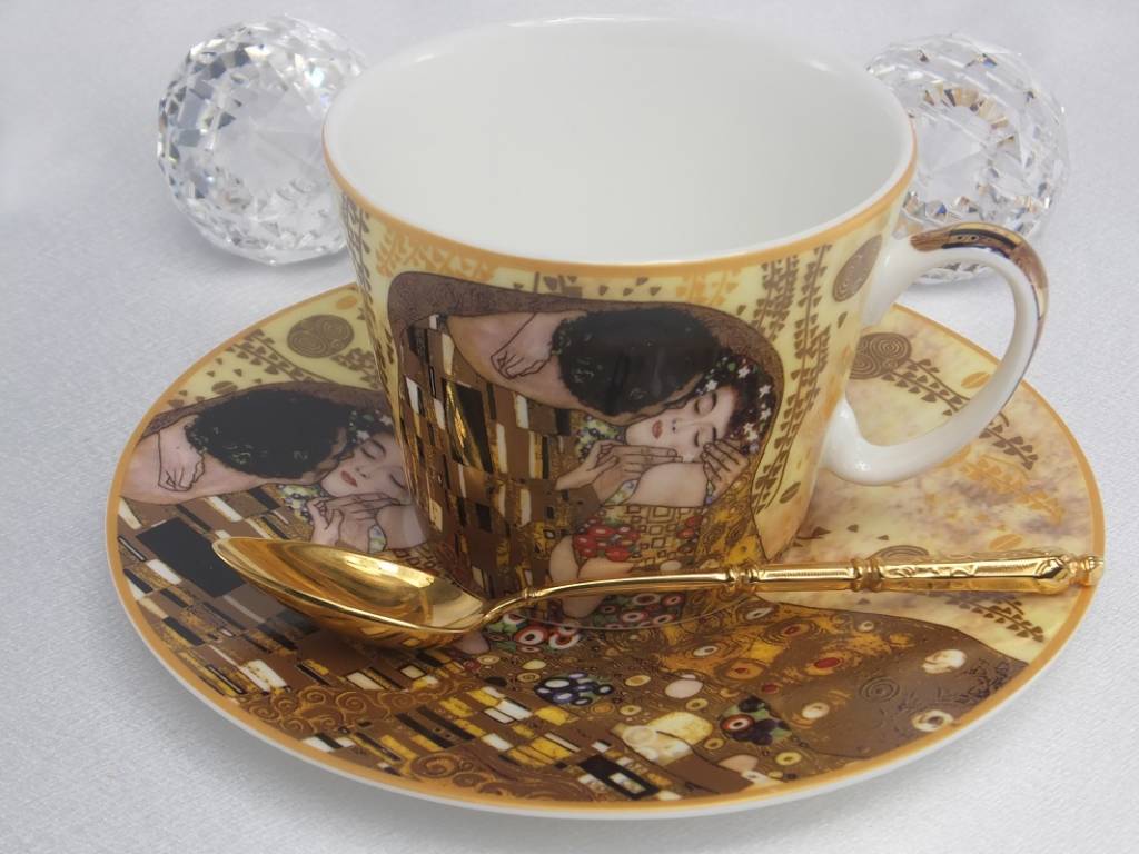 CARMANI - 1990 Gustav Klimt - Kaffeetasse  mit Untertasse - Der Kuss - hell