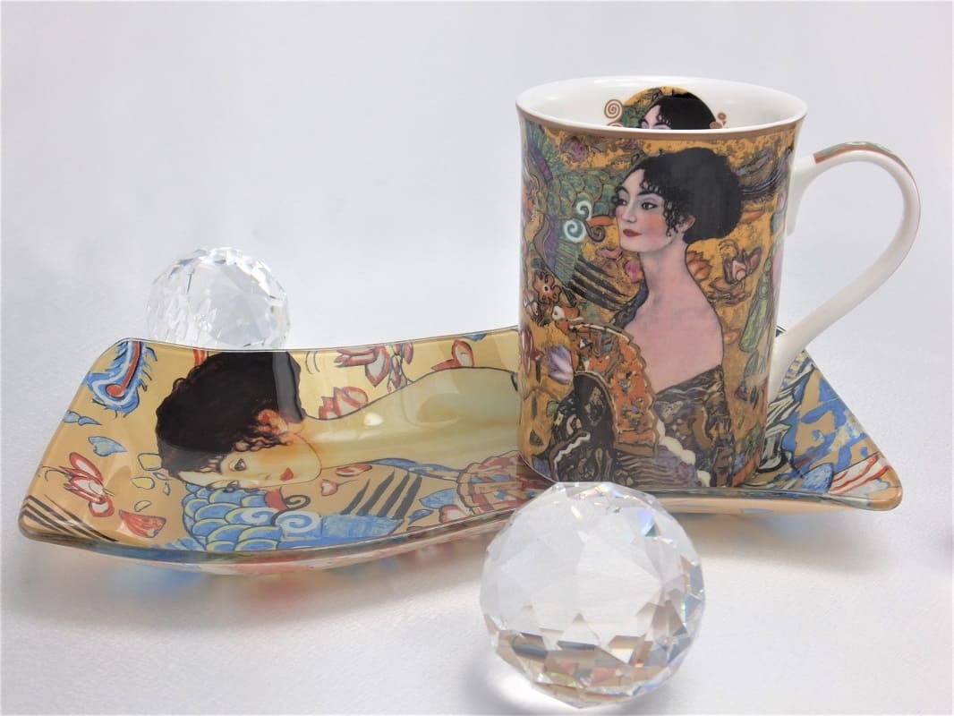 CARMANI - 1990 Gustav Klimt - Glasteller -S-Form - Die Dame mit dem Fächer  23 x 15 cm