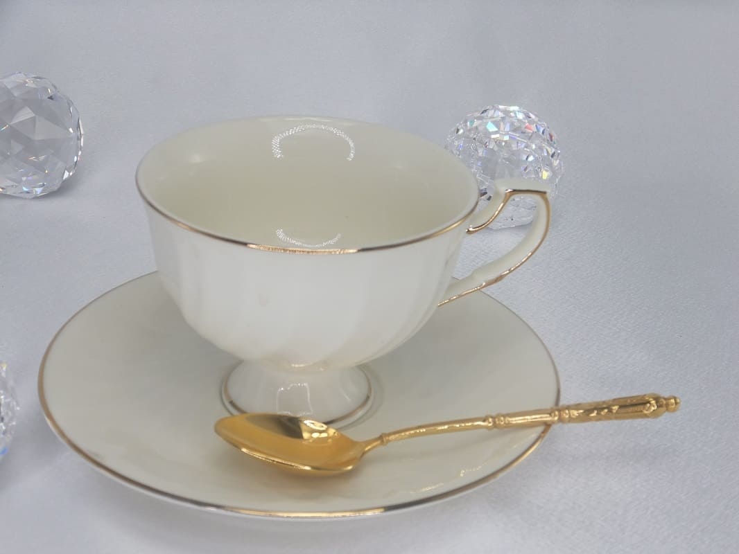 CARMANI - 1990 Tea Cup - Single Set White / Gold