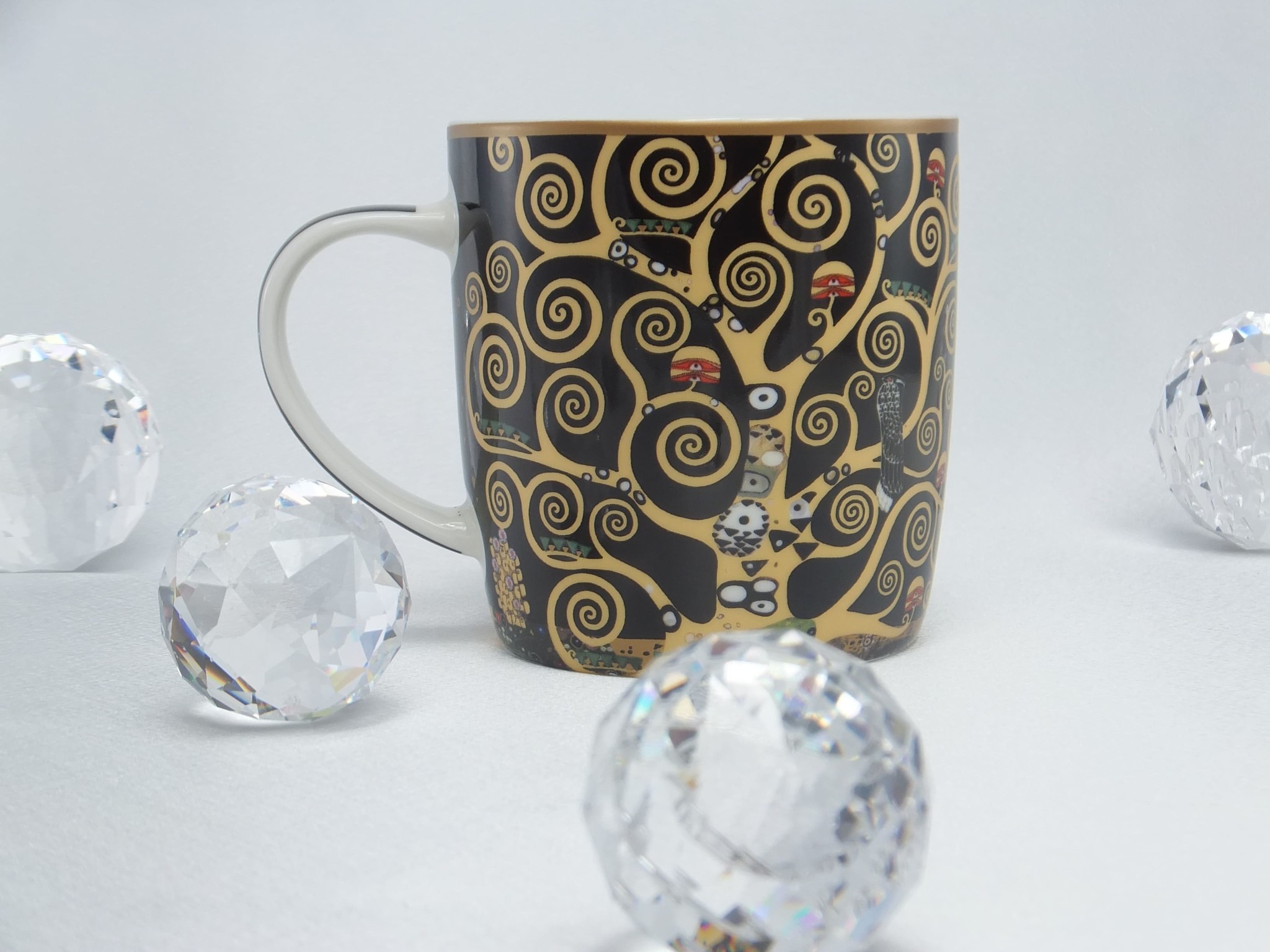 CARMANI - 1990 Gustav Klimt - Lebensbaum- Kaffeetasse aus Porzellan in Metallbox