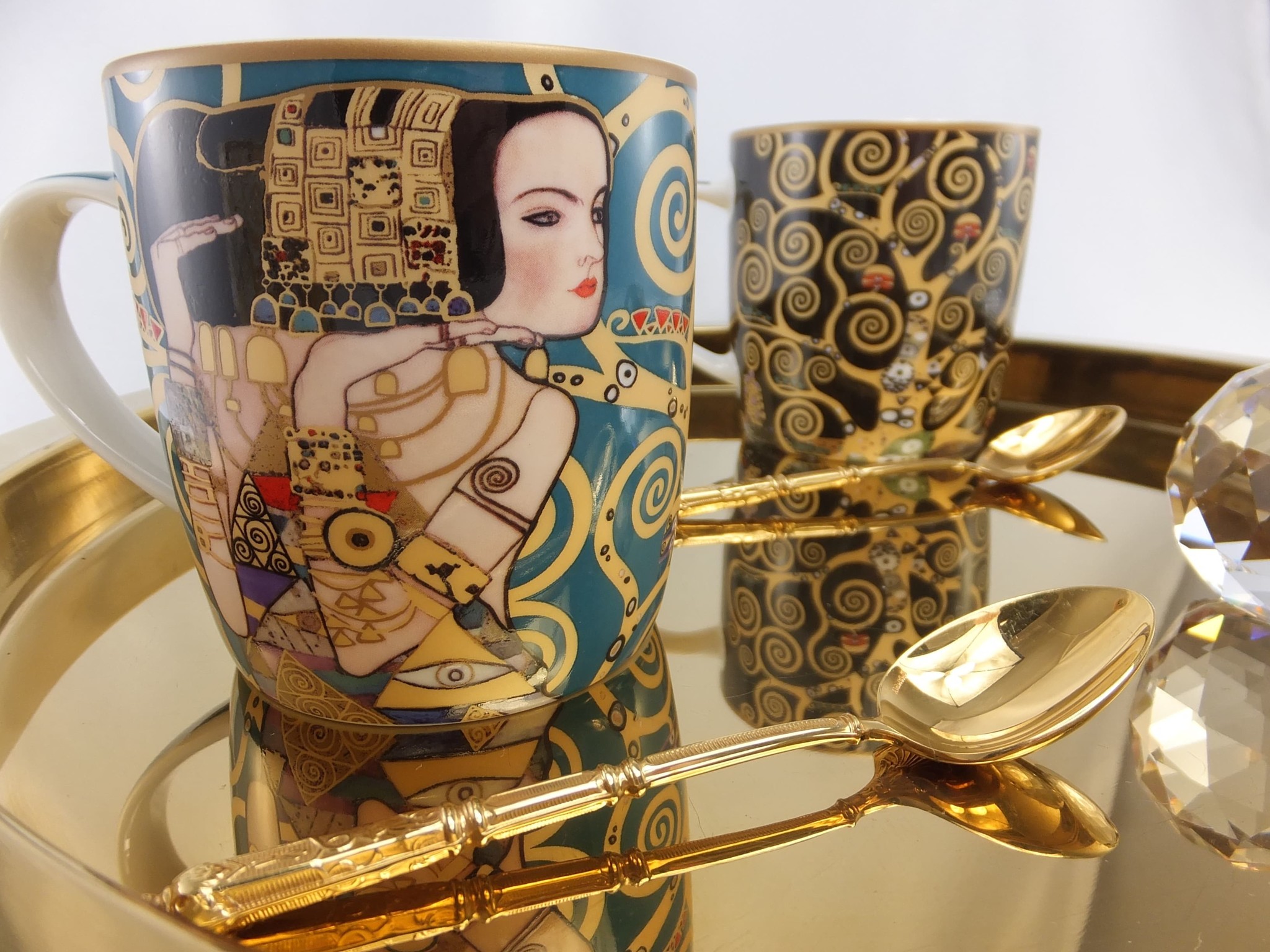 CARMANI - 1990 Gustav Klimt - Expectation - Porcelain coffee cup in a metal box
