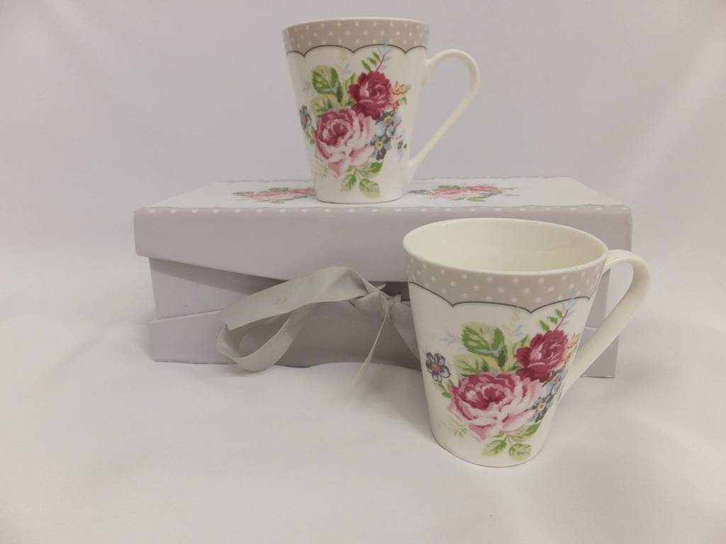 Dallas - stylish porcelain cups set