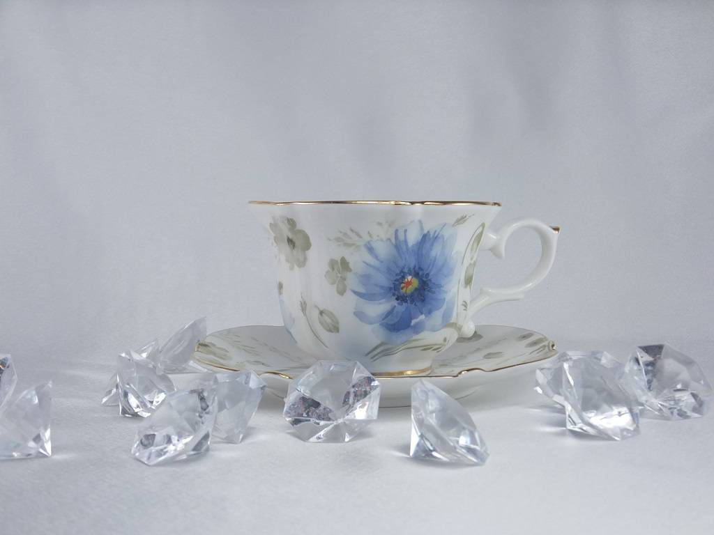 Piaf - elegant china cups in fine bone china - twin cups classic
