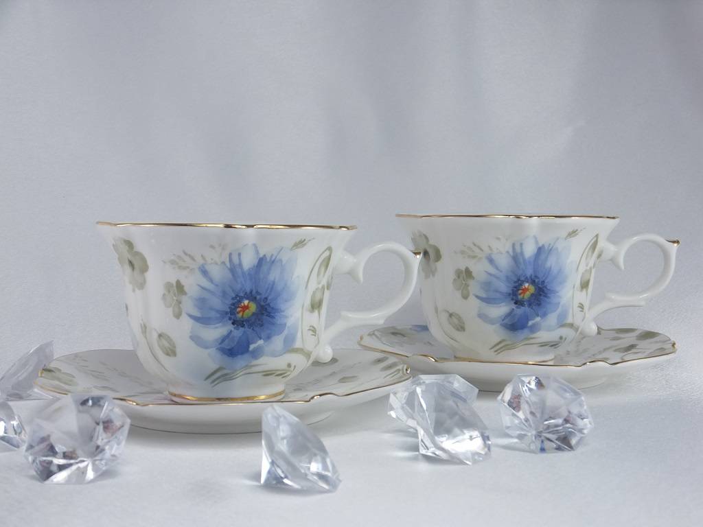 Piaf - elegant china cups in fine bone china - twin cups classic