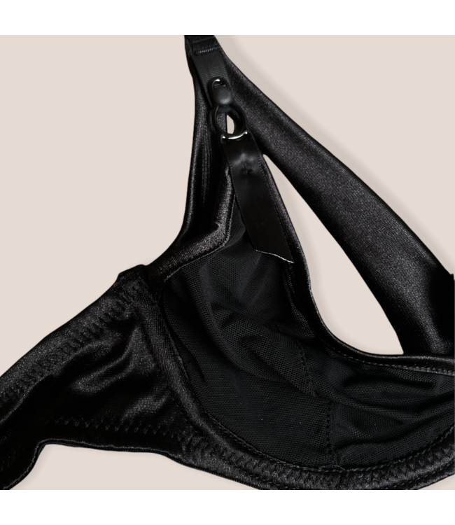 Set - Visnet/satijn beugel-bh met string in zwart